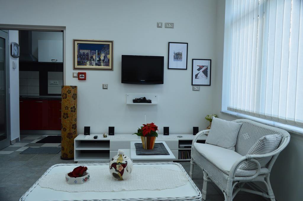 Studio Two Roses Apartment Split Exterior foto