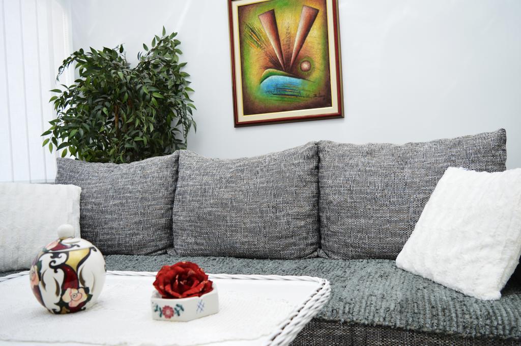 Studio Two Roses Apartment Split Exterior foto