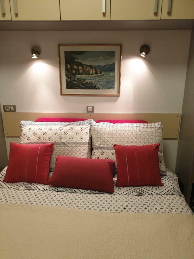 Studio Two Roses Apartment Split Exterior foto